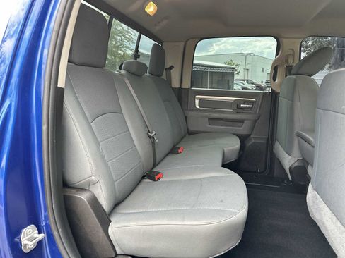 Used 2019 RAM 1500 Classic SLT AWD/4WD image 18