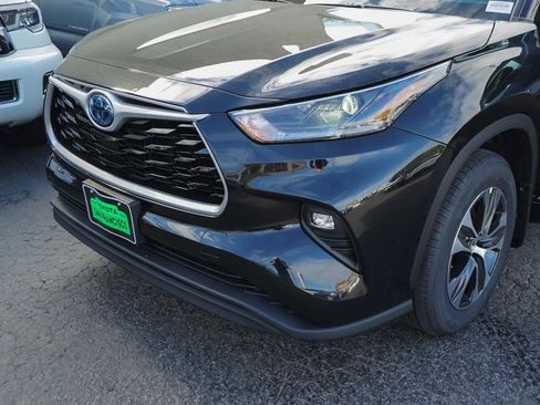 New 2026 Toyota Highlander XLE image 9