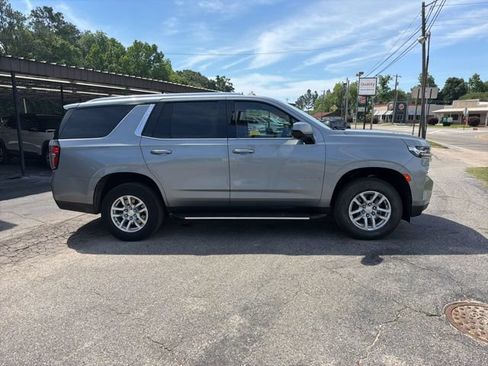 Used 2024 Chevrolet Tahoe LT RWD image 5