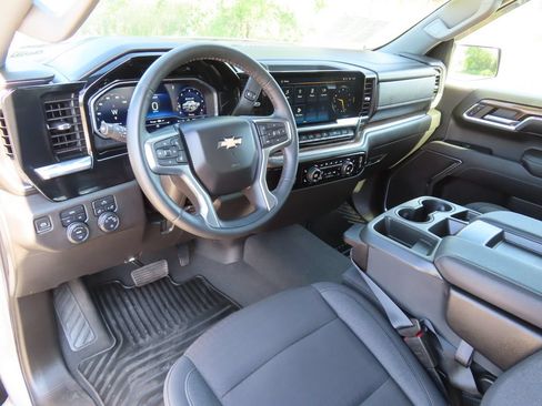 Certified 2023 Chevrolet Silverado 1500 LT AWD/4WD image 23