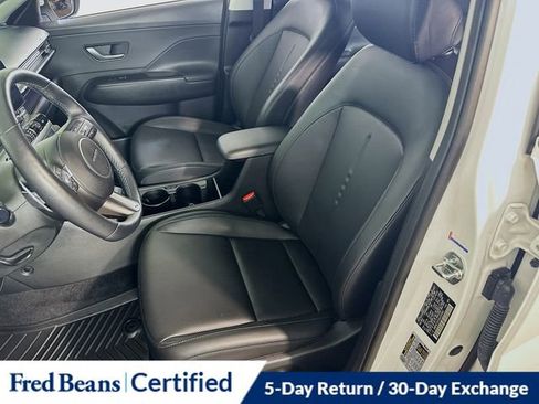Used 2025 Hyundai Kona Limited image 16