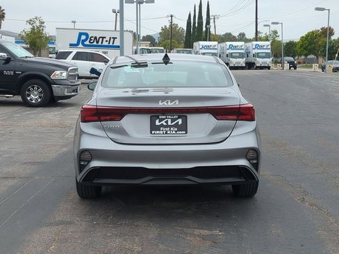Certified 2024 Kia Forte LXS FWD image 7