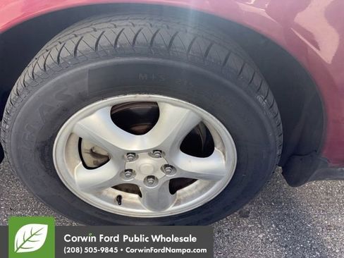 Used 2002 Ford Taurus SES image 7