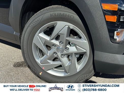 New 2026 Hyundai Kona SE image 5