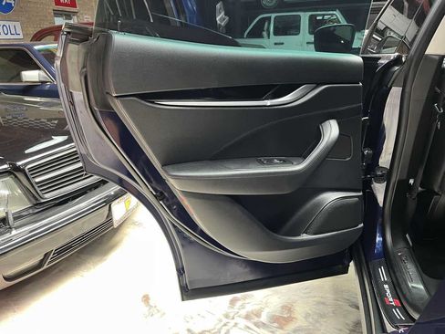 Used 2017 Maserati Levante w/ Sport Package AWD/4WD image 30