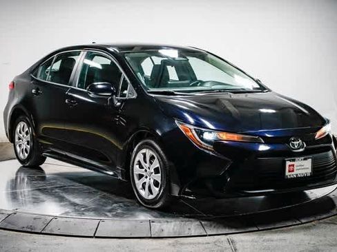 Certified 2023 Toyota Corolla LE image 5