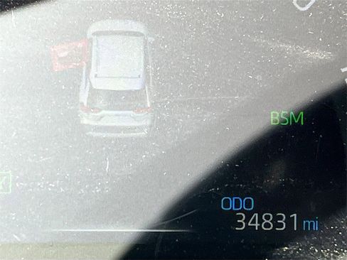 Used 2020 Toyota RAV4 Limited image 12