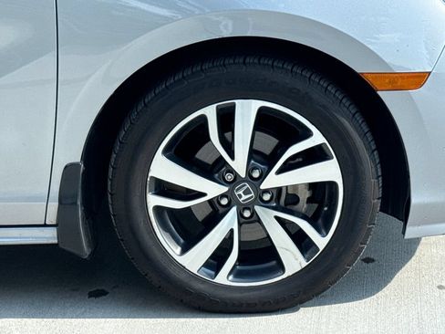 Used 2021 Honda Odyssey Touring image 11