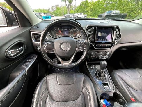 Used 2021 Jeep Cherokee Limited w/ Trailer Tow Group AWD/4WD image 16