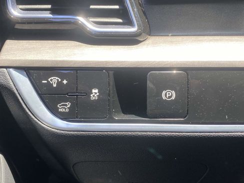 Used 2023 Kia Sportage X-Line w/ X-Line Premium Package AWD/4WD image 19