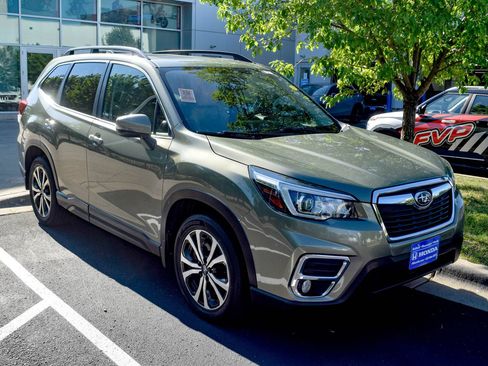 Used 2019 Subaru Forester Limited AWD/4WD image 4