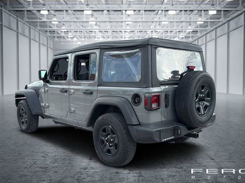 Used 2020 Jeep Wrangler Unlimited Sport image 3