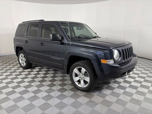 Used 2014 Jeep Patriot Sport w/ Power Value Group image 1