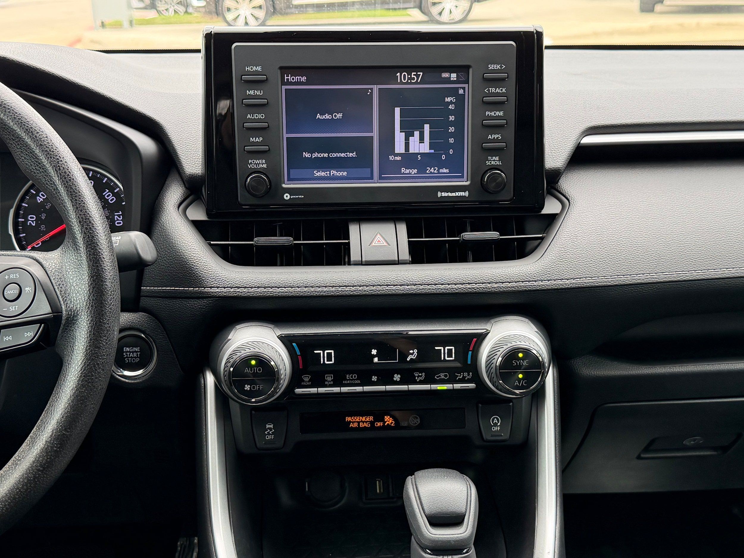 Used 2022 Toyota RAV4 XLE FWD image 15