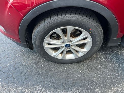 Used 2019 Ford Escape SE FWD image 21