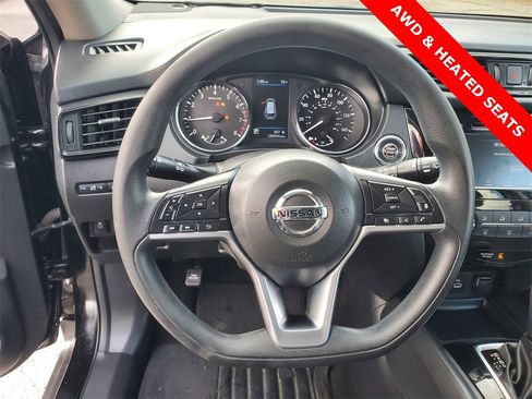 Used 2020 Nissan Rogue S image 11