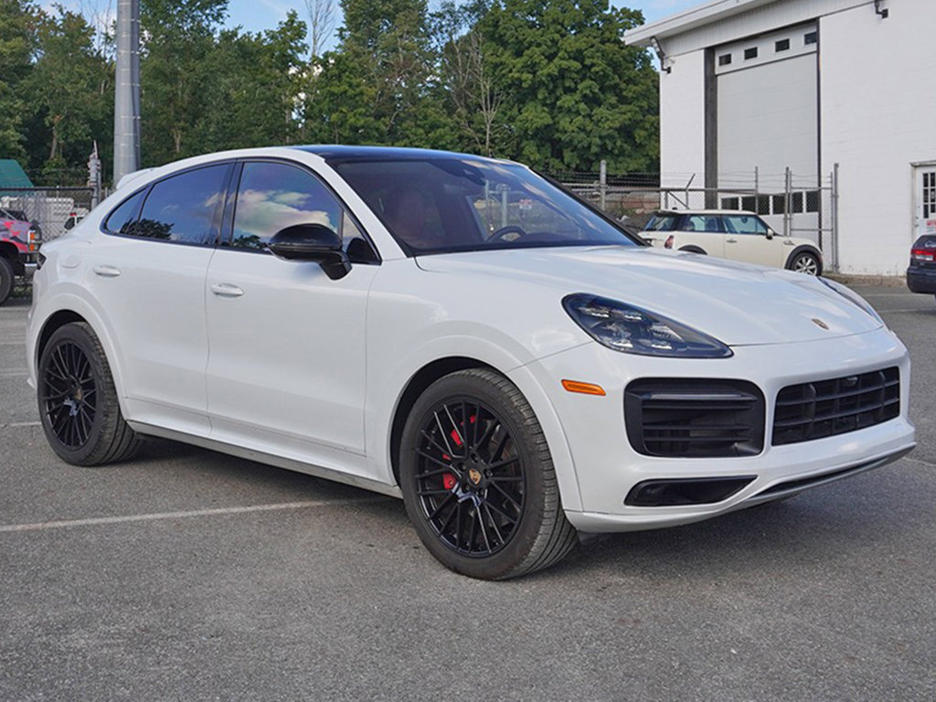 Used 2022 Porsche Cayenne GTS w/ Premium Package Plus AWD/4WD image 62