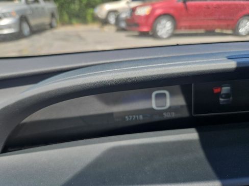 Used 2018 Toyota Prius Two w/ Prius Two Safety Plus Package FWD image 25