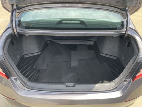 Used 2019 Honda Accord Sport image 10