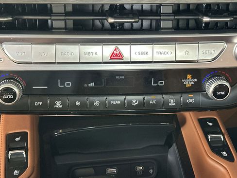 Used 2024 Kia Telluride SX X-Line image 17