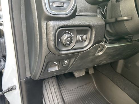 New 2025 RAM 1500 Big Horn image 38