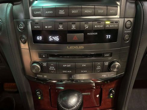 Used 2009 Lexus LX 570 4WD image 34