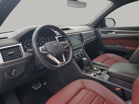 Used 2023 Volkswagen Atlas Cross Sport SEL Premium R-Line image 29