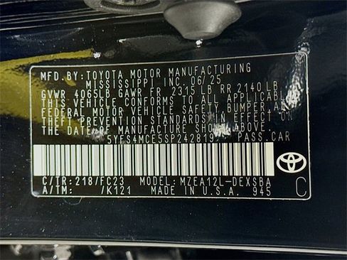 Certified 2025 Toyota Corolla SE image 32