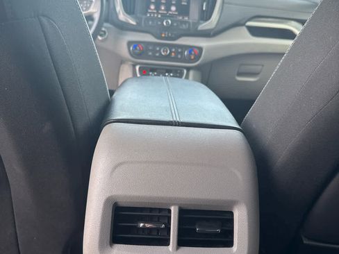 Used 2022 GMC Terrain SLE w/ Driver Convenience Package image 28