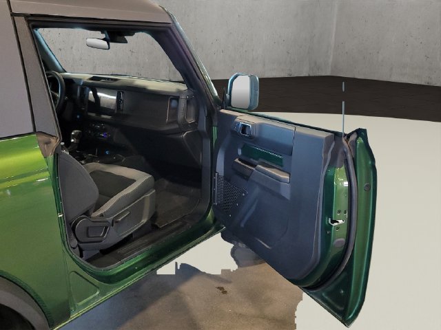 Used 2025 Ford Bronco 2-Door AWD/4WD image 15