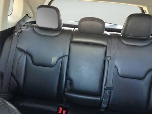 Used 2020 Jeep Compass Limited FWD image 14