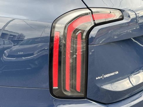 Used 2023 Kia Telluride SX X-Line image 10