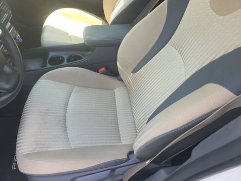 Used 2016 Toyota Prius Two FWD image 16