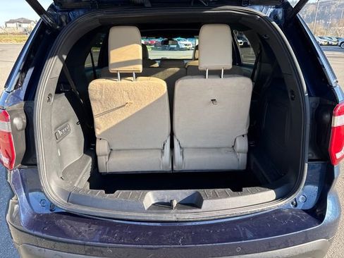 Used 2016 Ford Explorer Limited w/ Equipment Group 301A AWD/4WD image 18