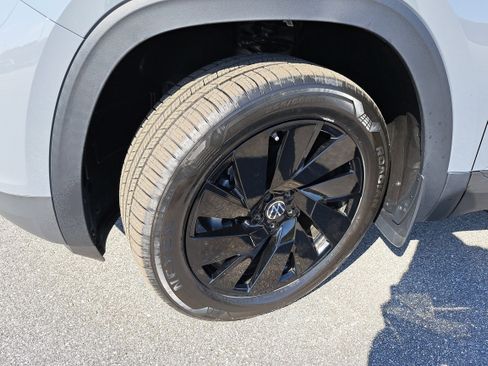 New 2026 Volkswagen Atlas Cross Sport SE image 27