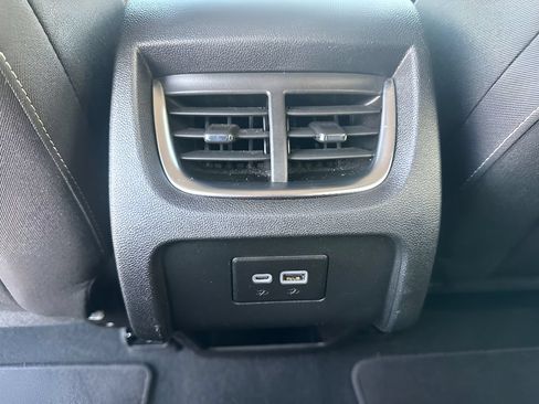 Used 2025 Chevrolet Blazer LT AWD/4WD image 13