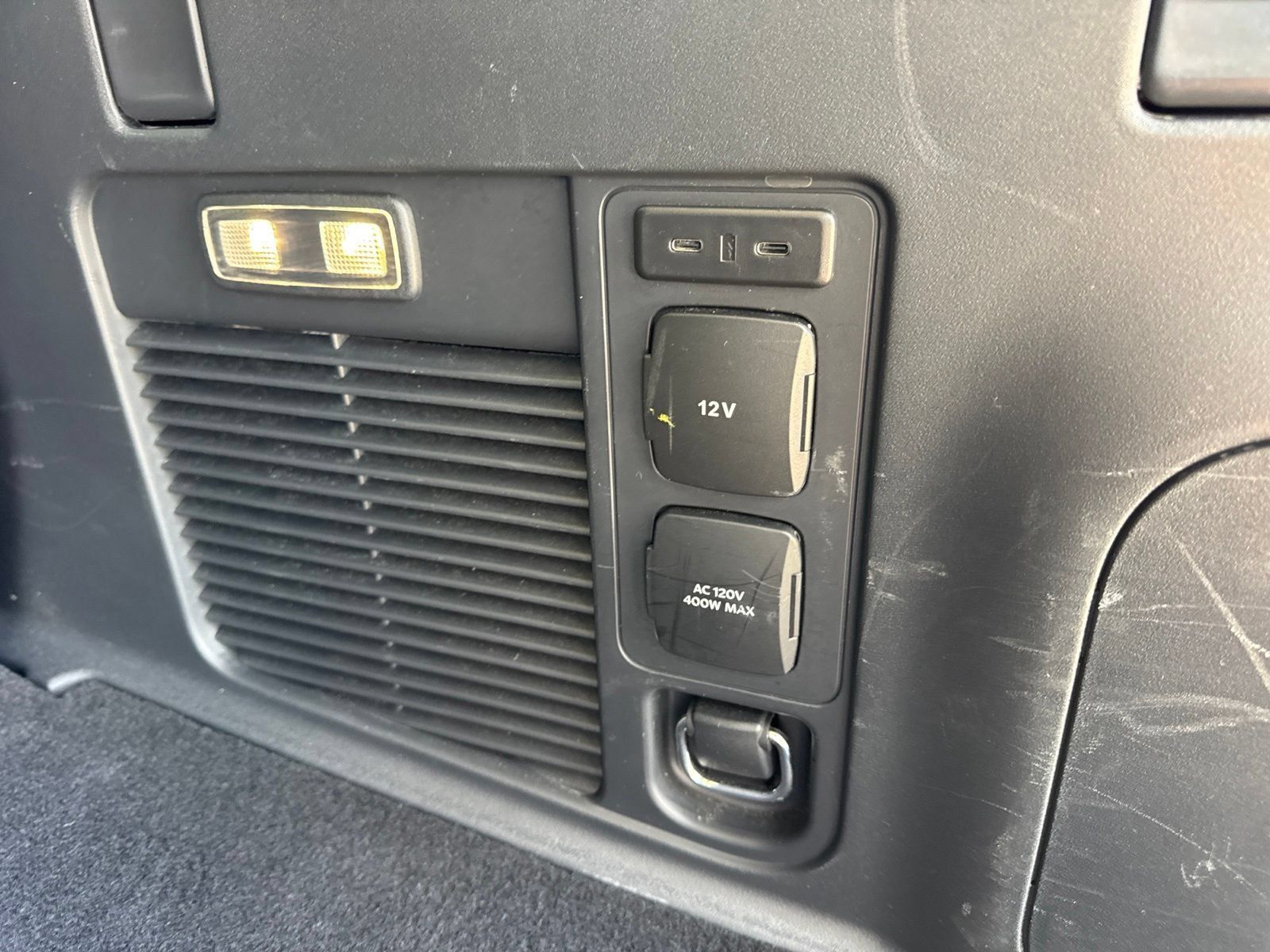 Used 2025 Ford Expedition Active AWD/4WD image 44