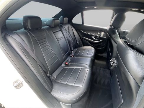 Used 2018 Mercedes-Benz E 300 image 17