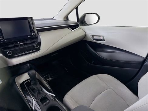 Certified 2022 Toyota Corolla LE image 21