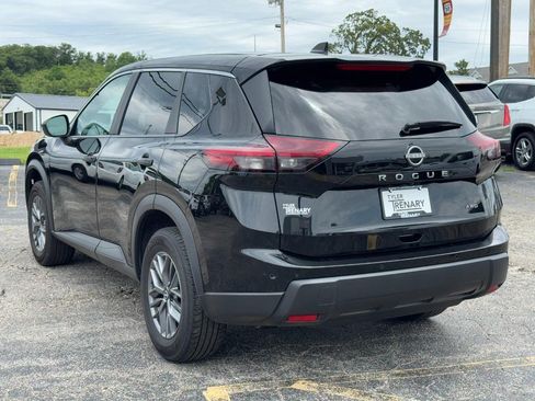 Used 2024 Nissan Rogue S AWD/4WD image 7
