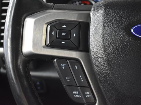 Used 2017 Ford F150 Platinum w/ Equipment Group 701A Luxury image 15