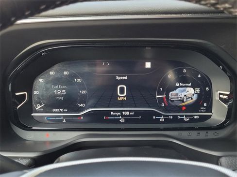 Used 2023 GMC Yukon Denali image 30