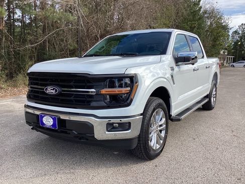 New 2025 Ford F150 XLT w/ Equipment Group 302A MID image 3