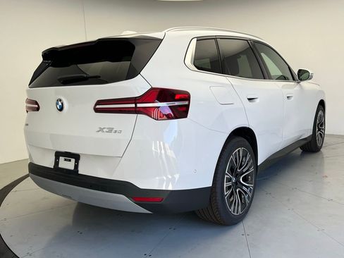 New 2026 BMW X3 xDrive30 w/ Premium Package AWD/4WD image 3