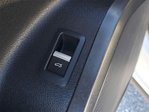 Certified 2023 Audi Q5 2.0T Premium w/ Convenience Package image 21