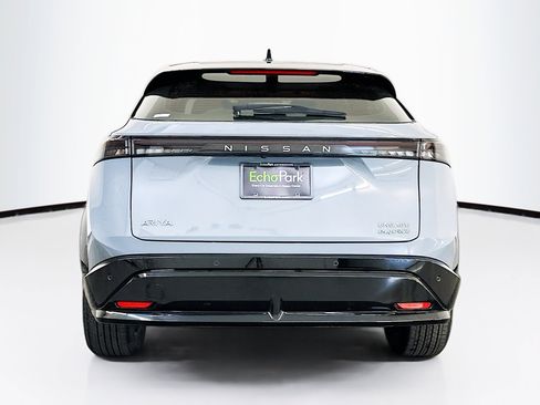 Used 2024 Nissan Ariya AWD image 7