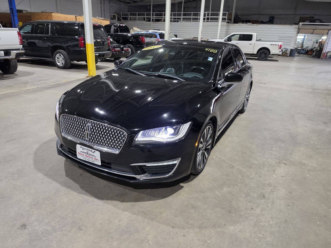 Used 2017 Lincoln MKZ Reserve w/ Climate Package FWD image 3