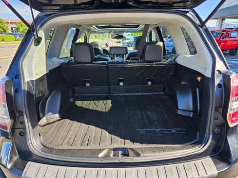 Used 2015 Subaru Forester 2.5i Limited AWD/4WD image 11