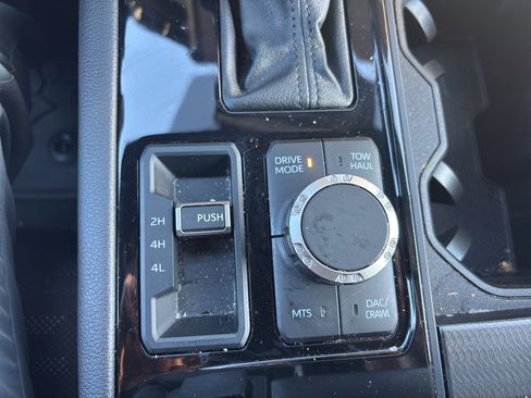 Used 2025 Toyota Sequoia 4WD image 8