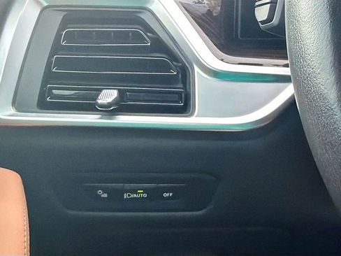 Used 2025 BMW X5 xDrive40i image 36